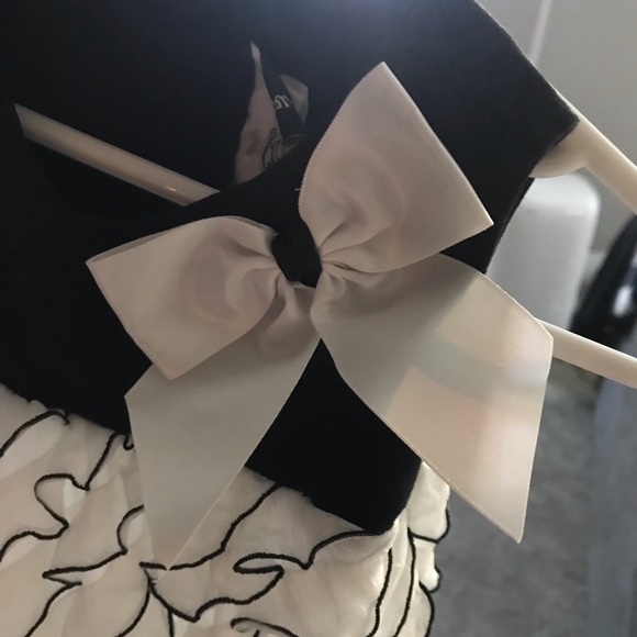 234.  Rare Editions baby dress 12 months - Picture 8 of 10